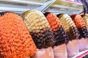 Како технологија мења перике за женска тржишта?